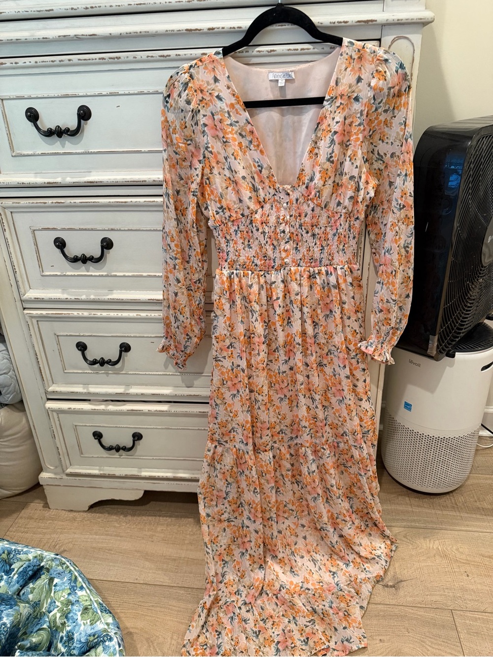 Source Unknown Peach Floral Maxi Dress with V-Neck